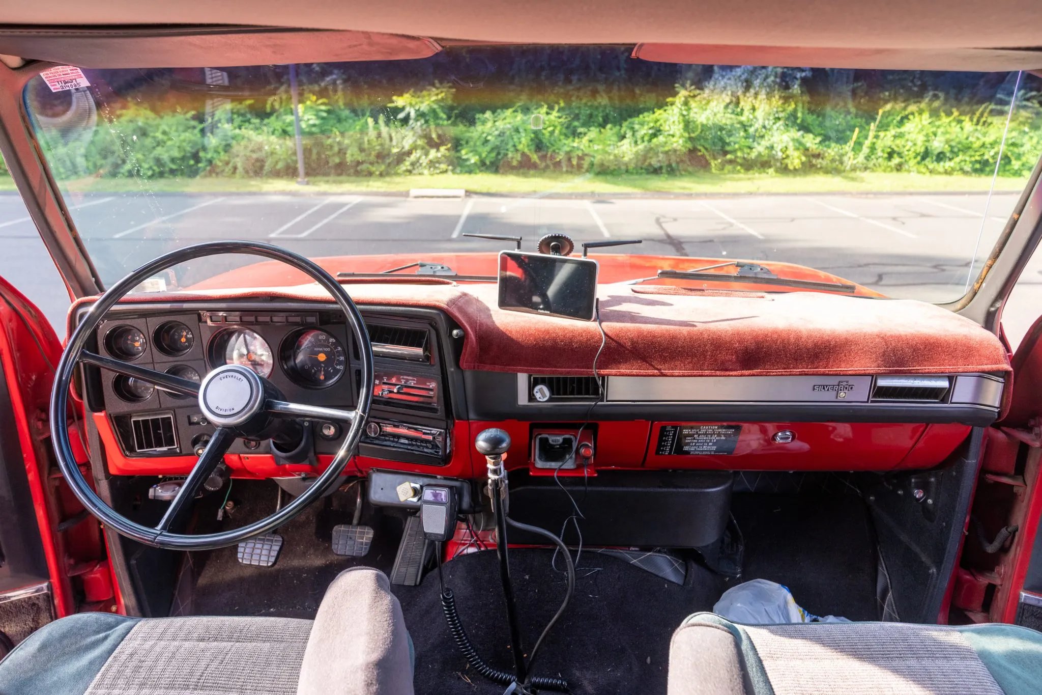 1986_chevrolet_kodiak-enclosed-car-hauler_1986_chevrolet_kodiak-enclosed-car-hauler_75094135-9b3d-4daf-921a-23491bfdf8bc-5ixrks-94928-94929-scaled-1 1986 Chevy Kodiak ramp truck